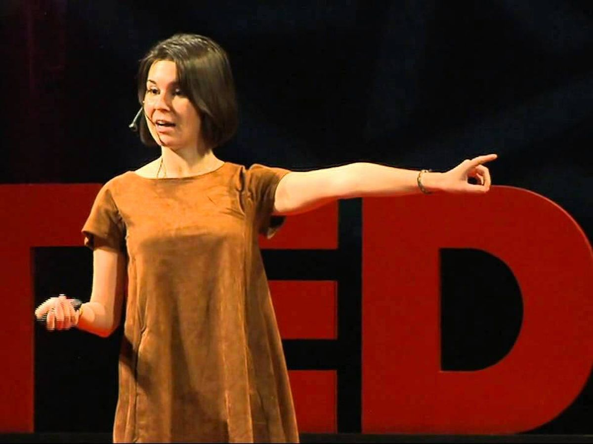 Foto: Pilar Rodríguez, durante una charla TED en la que participó.