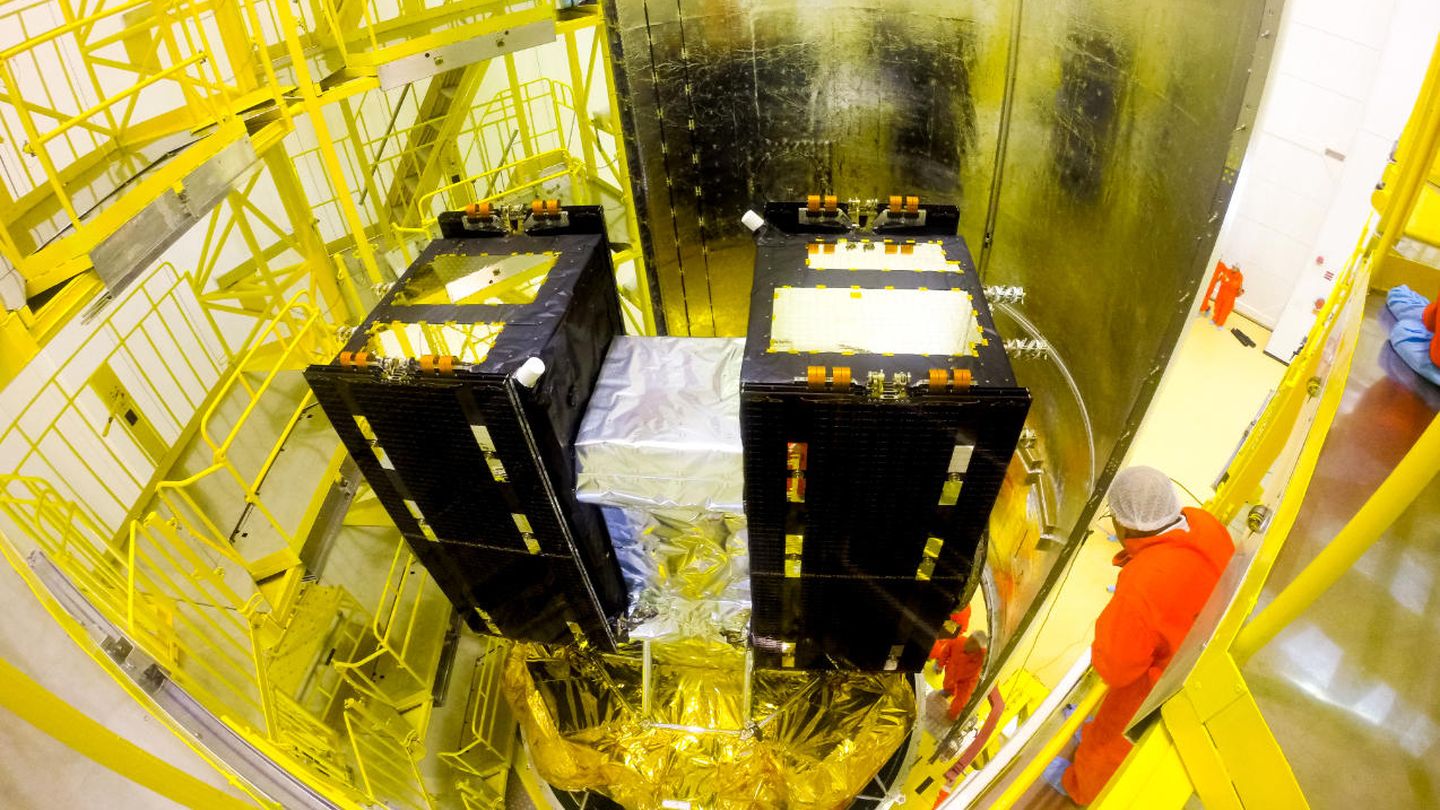 Los satélites 9 y 10 del programa de posicionamiento global europeo Galileo en una foto de archivo. (Arianespace)