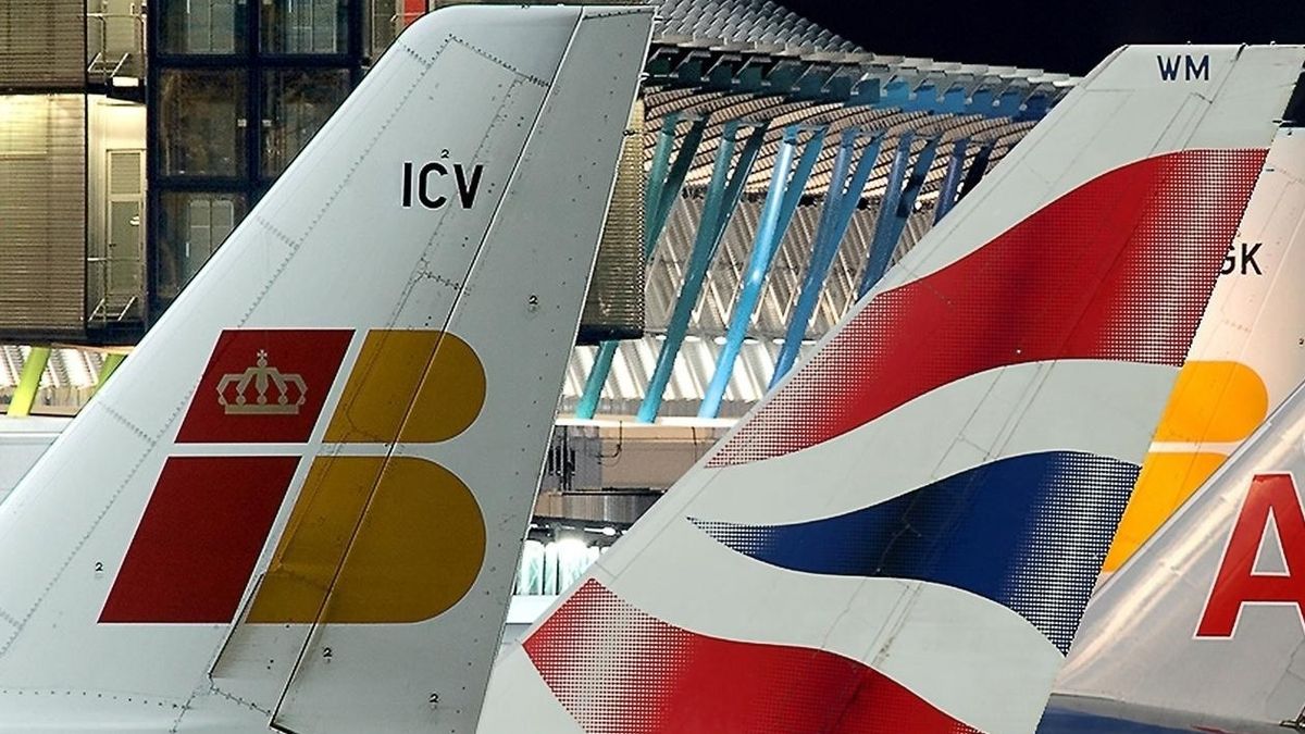 Bruselas 'no traga' con el plan de IAG para mantener sus vuelos con un Brexit duro