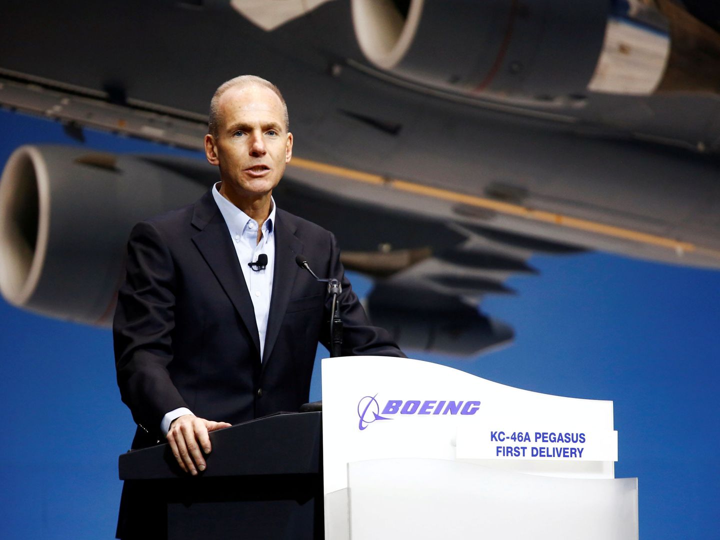 El presidente y CEO de Boeing, Dennis Muilenburg, en una rueda de prensa el pasado 24 de enero. (Reuters)