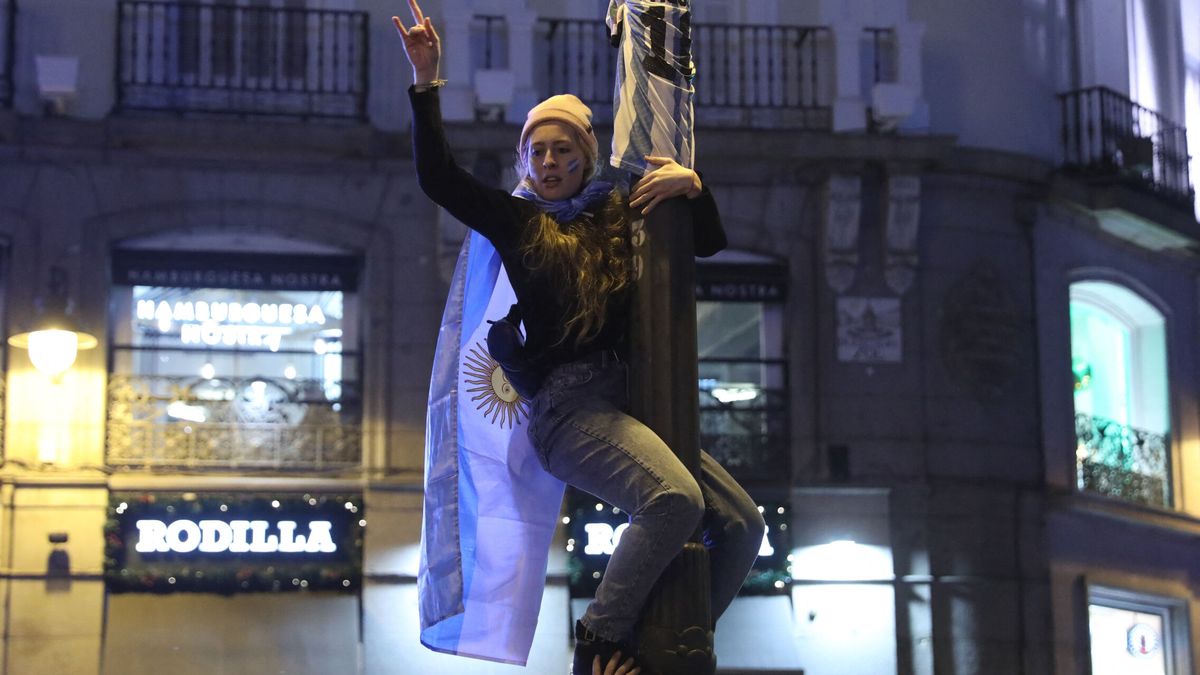 "No sé si es el indicado, pero es otra cara": siete de cada 10 argentinos en España votaron a Milei