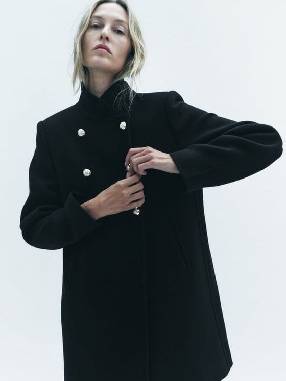 Zara presenta el abrigo de lana de mayor Alta Costura de la firma