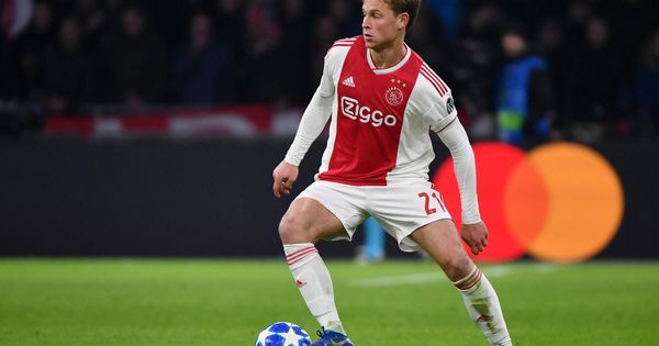 Foto: De Jong juega en el Ajax desde 2015, tras ser fichado del Willem II. (Imago)