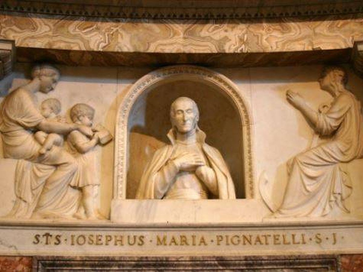 Foto: Escultura de San José Pignatelli en la Iglesia del Gesú (Roma), por Antoni Solà. (C.C.)