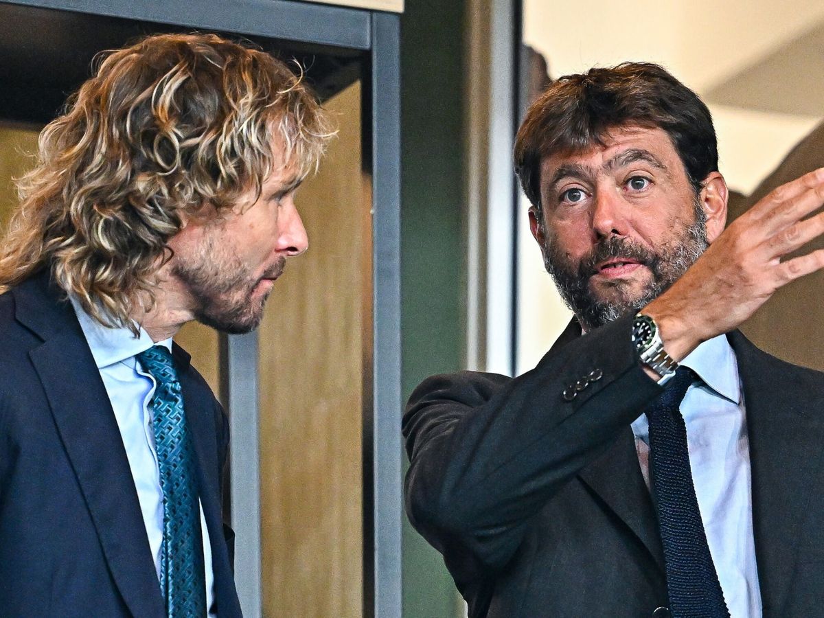 Foto: Andrea Agnelli, dueño de la Juventus, junto al exvicepresidente Pavel Nedved. (EFE)