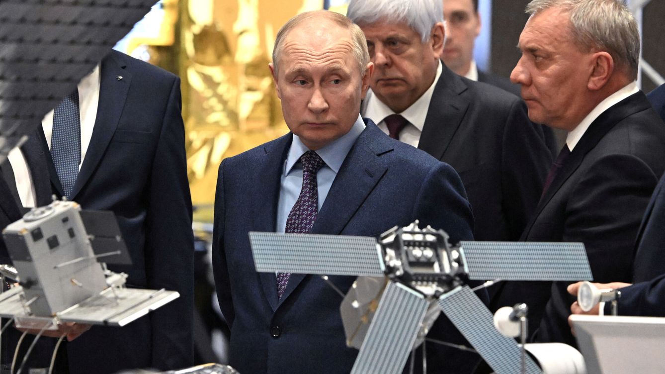 Foto: Putin en el centro de la corporación Energia, en Korolyov, Rusia. (Reuters/Sputnik)