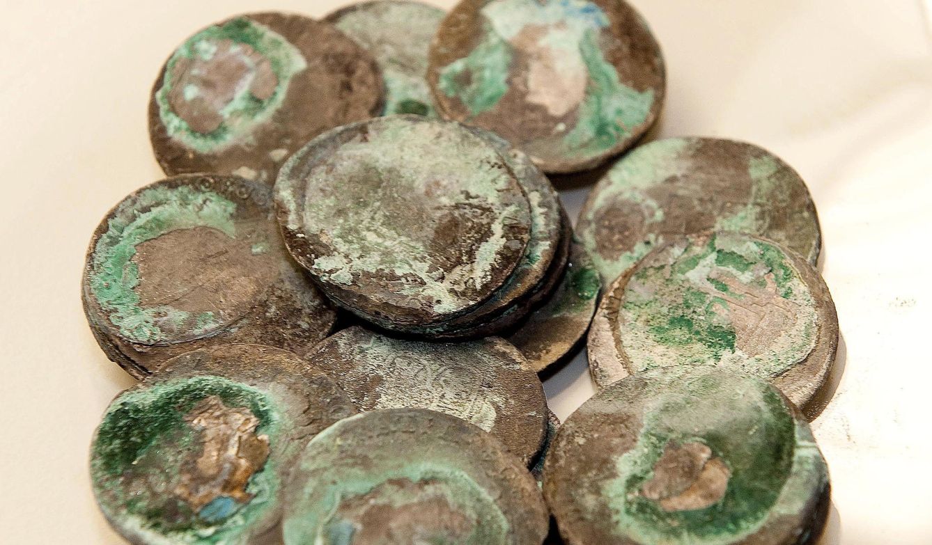Monedas recuperadas del tesoro de la fragata Nuestra Señora de las Mercedes (Efe)