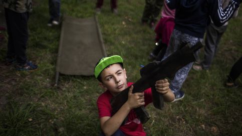 Niños de hierro: viaje a los campos donde militarizan a los menores de Ucrania