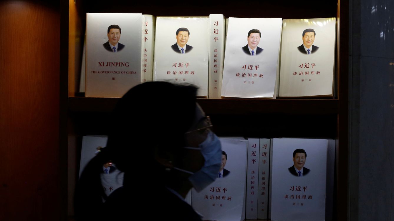 Foto: Libros con el rostro del presidente chino, Xi Jinping. (Reuters)
