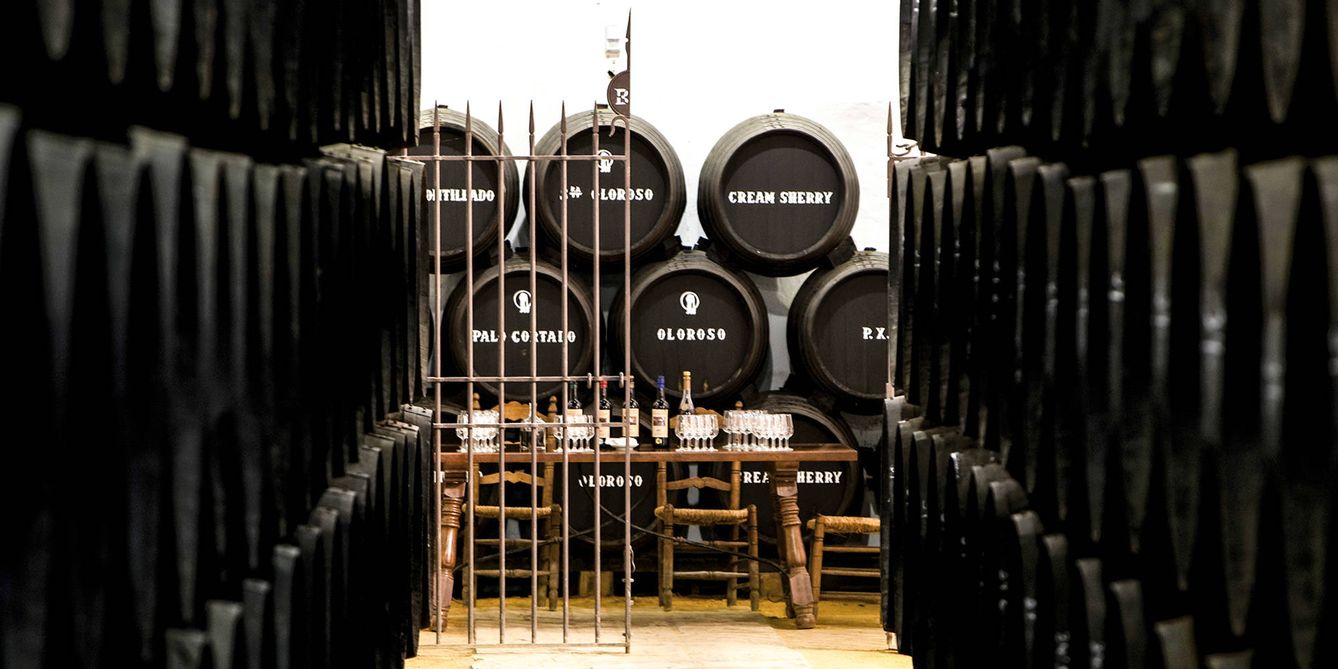 Bodegas Tradición es una de las raras bodegas ‘nuevas’ de Jerez, diseñada para albergar únicamente soleras de vinos viejísimos.