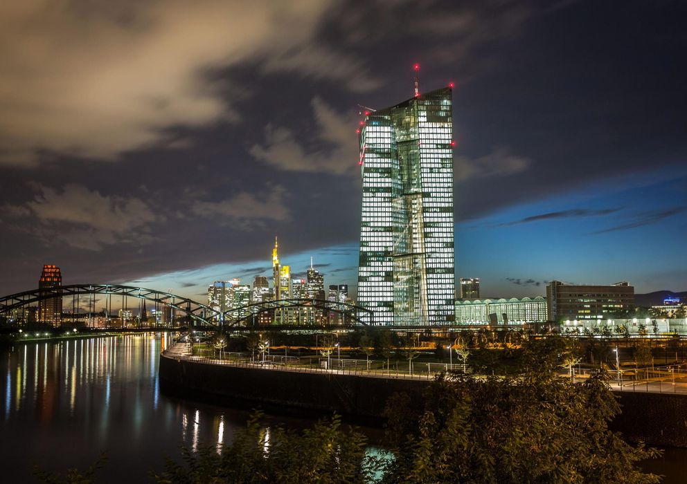 Foto: Fotografía panorámica del nuevo edificio del Banco Central Europeo BCE (d) (EFE)
