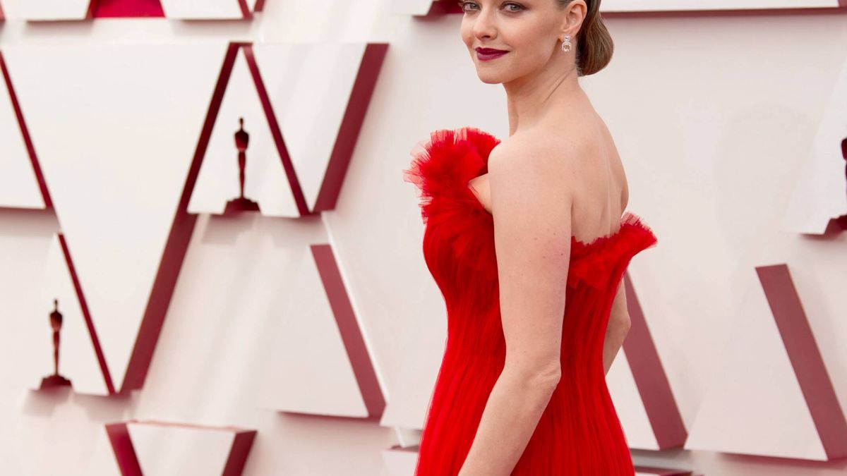 10 vestidos impresionantes de Armani que hemos visto en los Premios Oscar