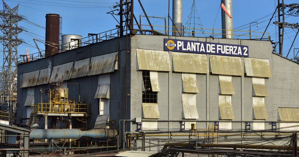 Foto: Vista de la compañía siderúriga Altos Hornos, en México, cuyo propietario ha sido detenido en España por presunta corrupción (Reuters)