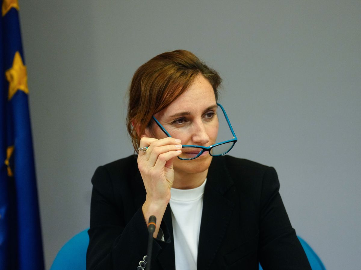 Foto: La ministra de Sanidad, Mónica García. (EFE/Borja Sánchez Trillo)