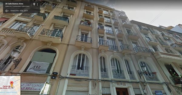 Foto: El edificio de la calle Buenos Aires de Valencia cuyos inquilinos han sido todos desalojados. (Google)