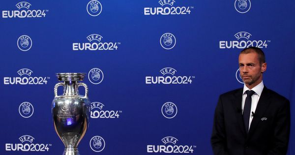 Foto: El presidente de la UEFA, Aleksander Ceferin, tras anunciar la sede de la Euro 2014. (Reuters)