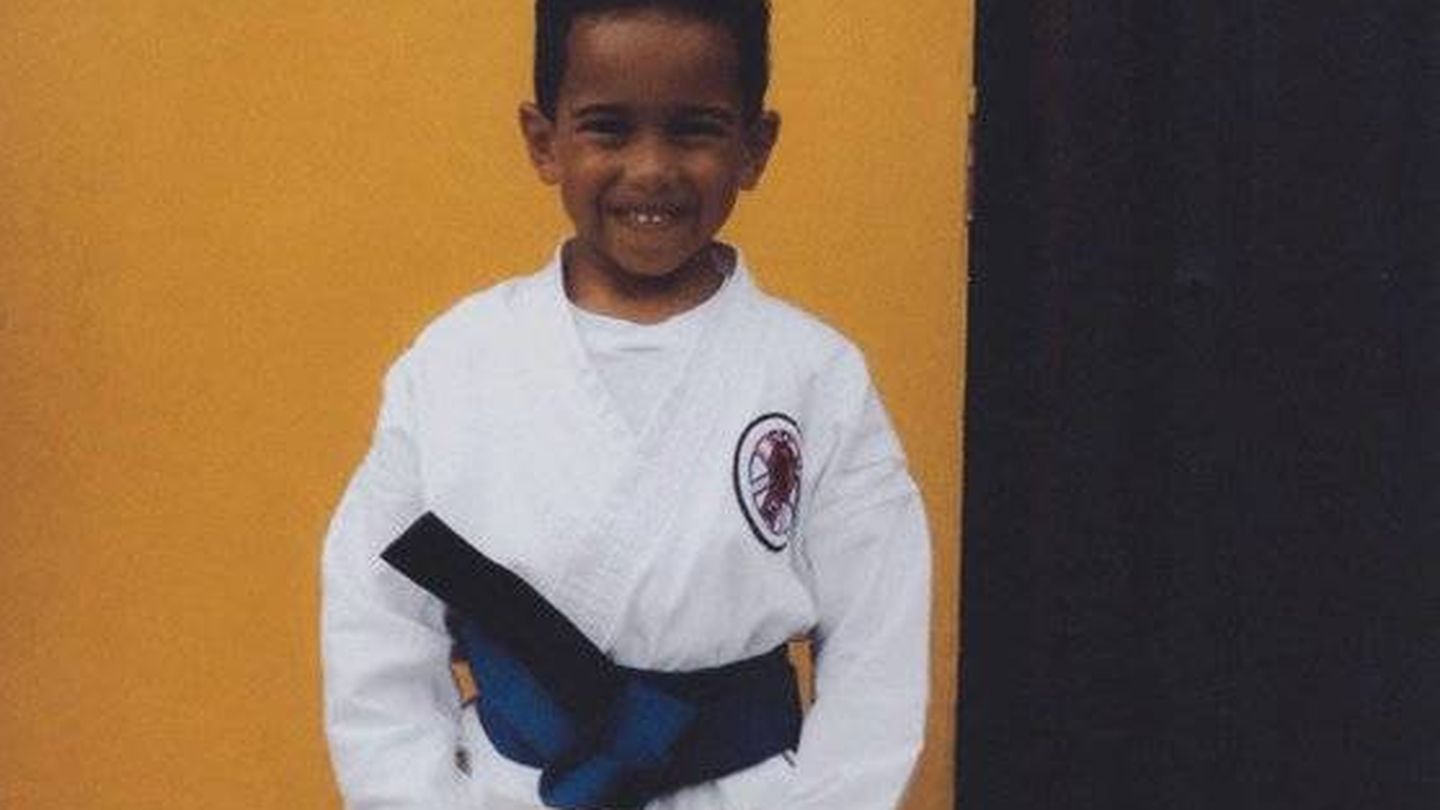 Hamilton siempre recuerda que tuvo que aprender karate de niño para defenderse