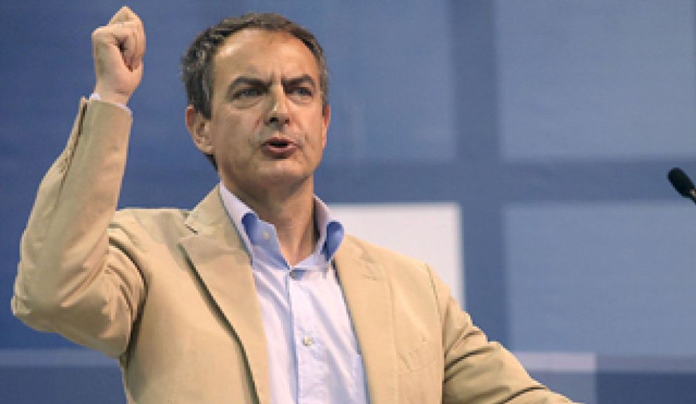 Foto: Zapatero pactará esta semana con los agentes sociales sobre el nuevo modelo económico