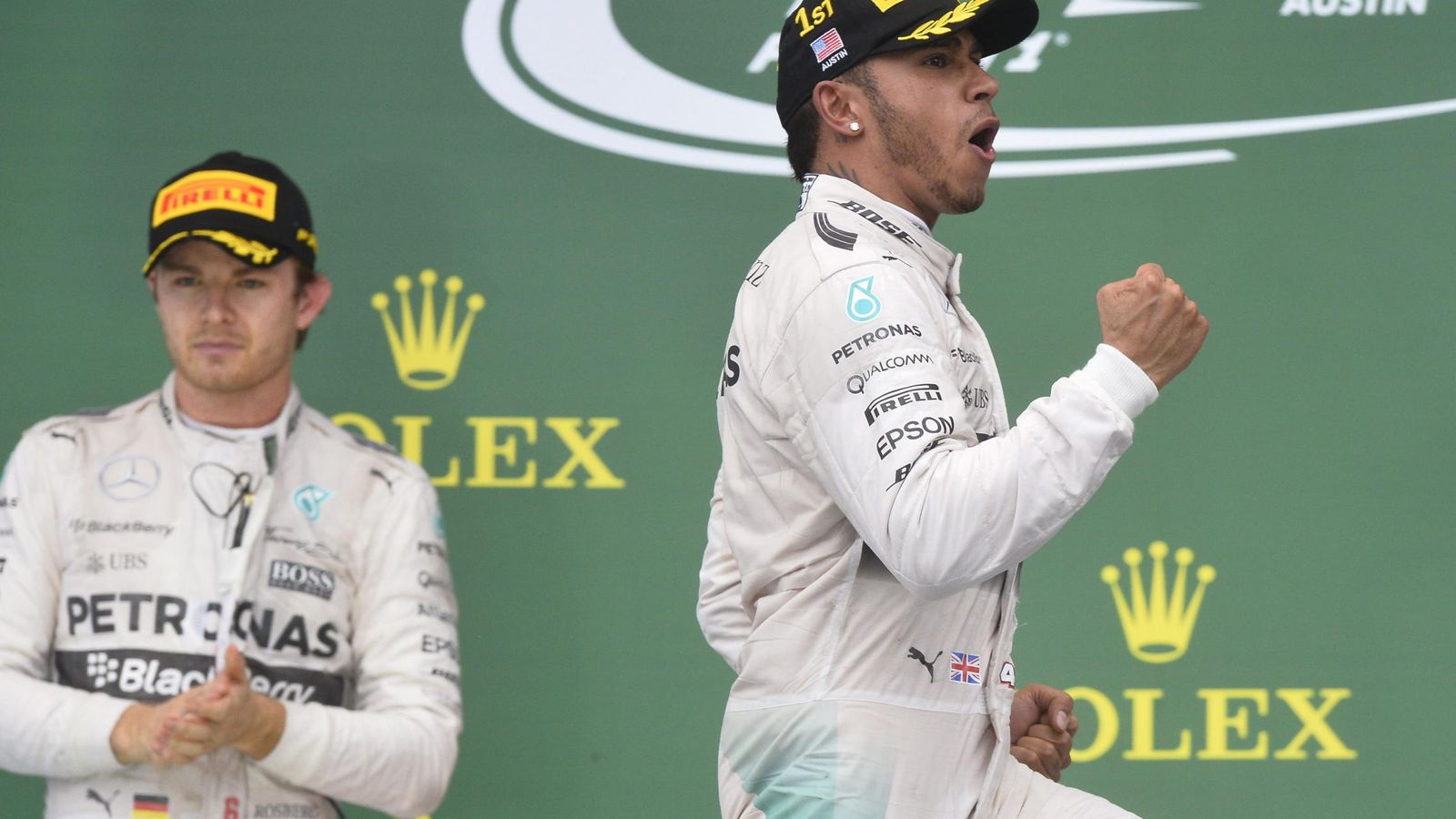 Foto: Hamilton y Rosberg chocaron en la primera curva del GP de Estados Unidos (Efe)