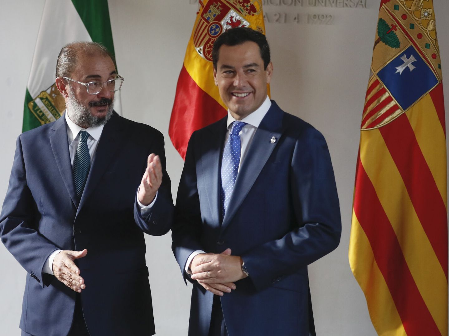 Javier Lambán y Juanma Moreno, en el Palacio de San Telmo. (EFE/José Manuel Vidal)