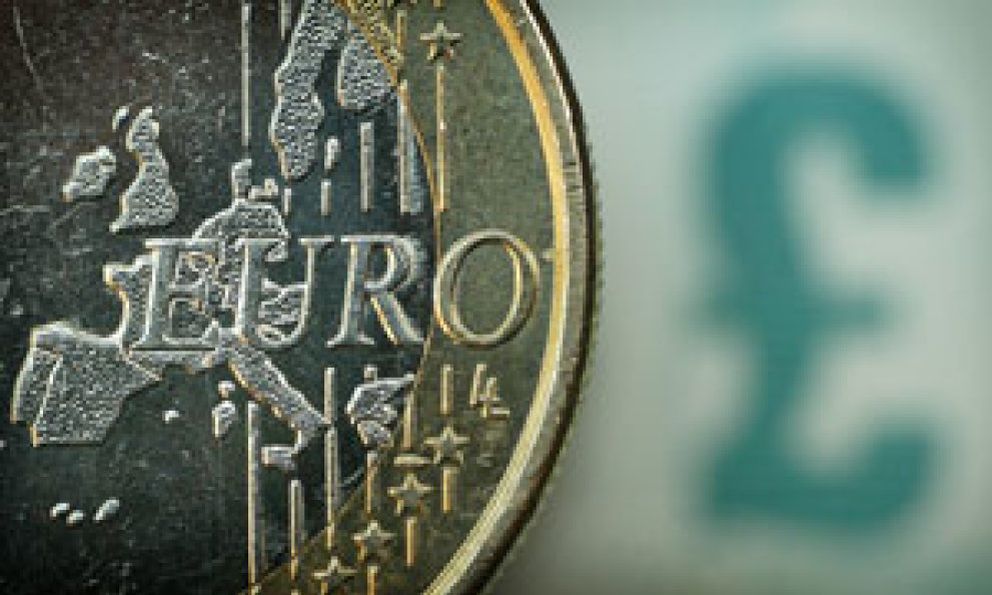 Foto: El euro vuelve a soñar con la paridad contra la libra, siete meses después