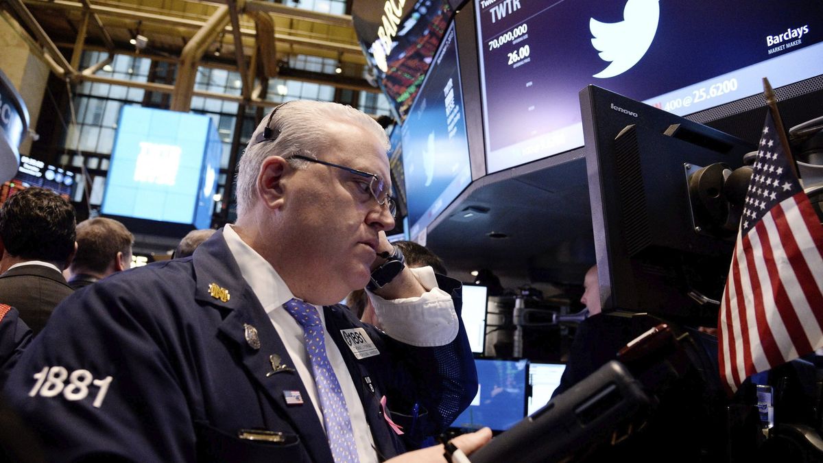 Twitter tropieza en bolsa tras el anuncio de su primera emisión de bonos convertibles