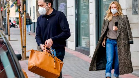 Marta Ortega reaparece en Madrid reinventando básicos y con bolso de Hermès