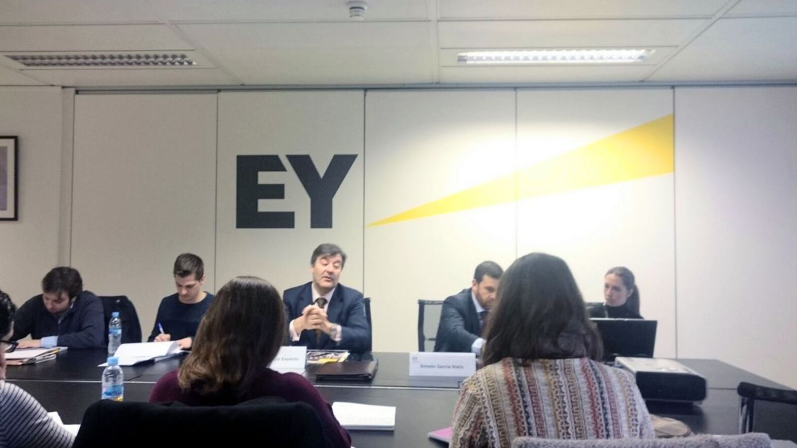 Foto: Presentación del 'Termómetro del 'middle market' en España' de EY. (@EY_Spain)
