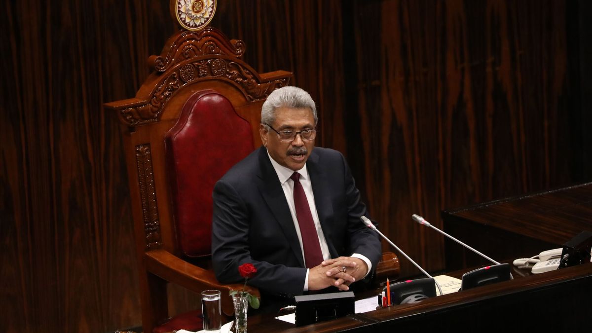 Dimite el presidente de Sri Lanka tras las intensas protestas y la toma del palacio presidencial