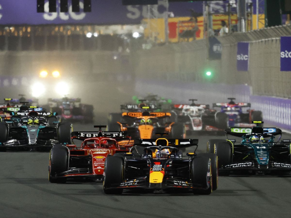 Foto: Salida en el Gran Premio de Arabia Saudí 2024 (REUTERS/Hamad I Mohammed).