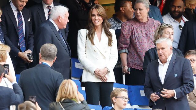 Kate Middleton, con chaqueta de Zara. (EFE/Sebastien Nogier)