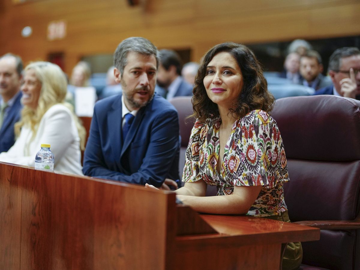 Foto: Isabel Díaz Ayuso, en el pleno de la Asamblea de Madrid. (EFE/Borja Sánchez-Trillo)
