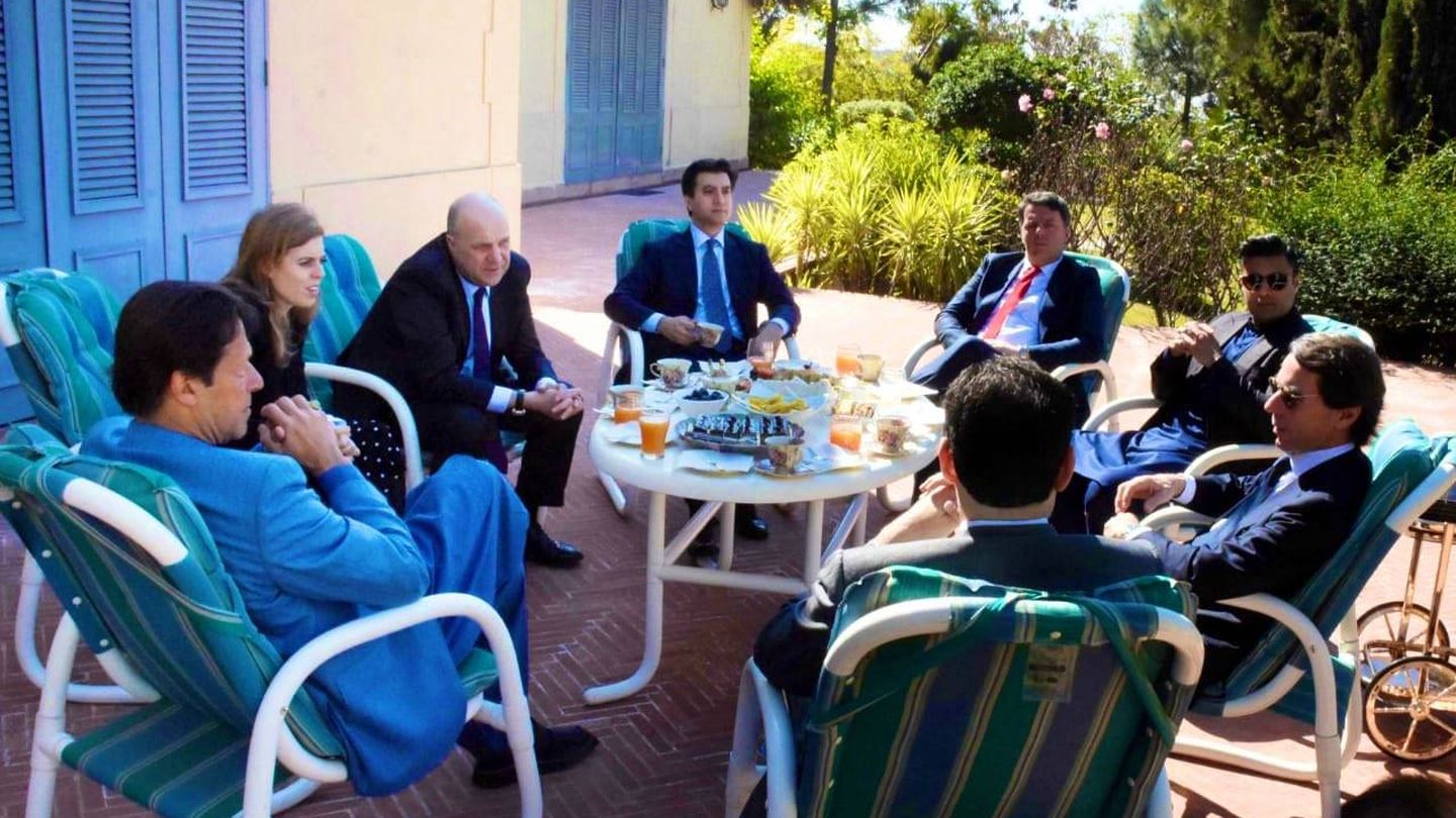 La princesa Beatriz de York, en casa de Imran Khan junto a Aznar, entre otros.  (Redes Sociales)