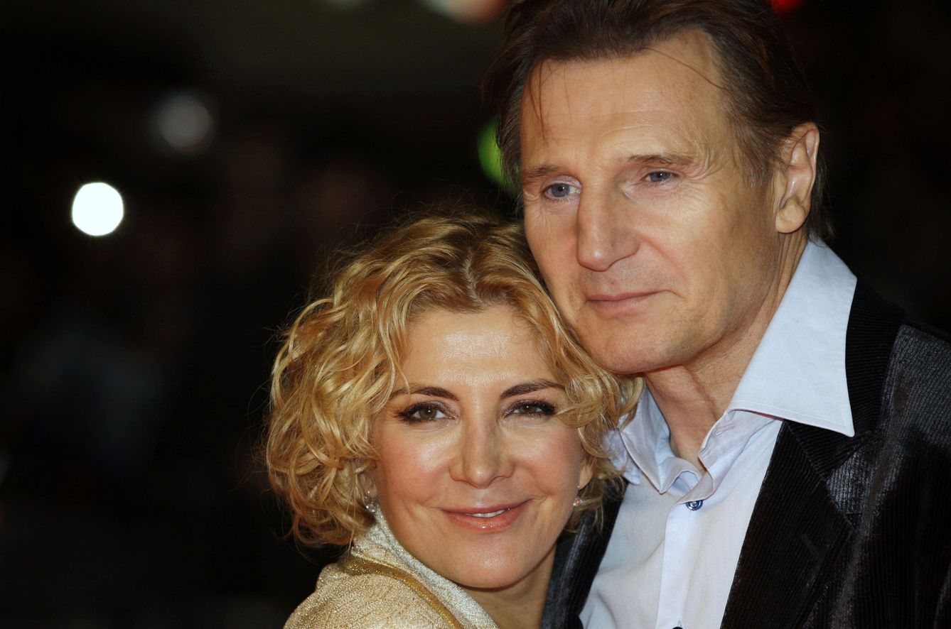 Liam Neeson junto a su mujer en el año 2008 (Gtres)