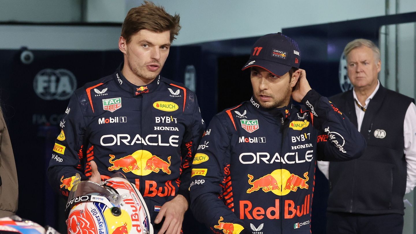 Pérez y Verstappen, antes de una carrera. (EFE/Yoan Valat)