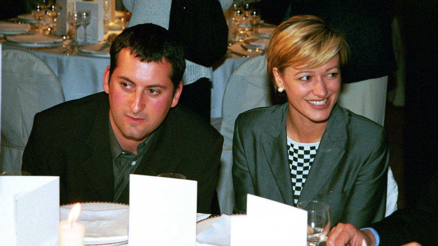 Susanna Griso y su marido en el año 2001. (Gtres)