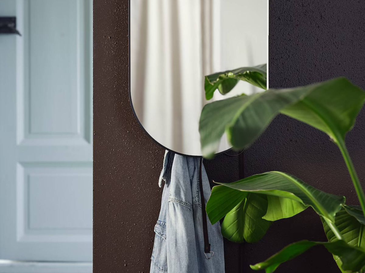 Foto: El espejo con truco de Ikea para casas pequeñas. (Cortesía/Ikea)
