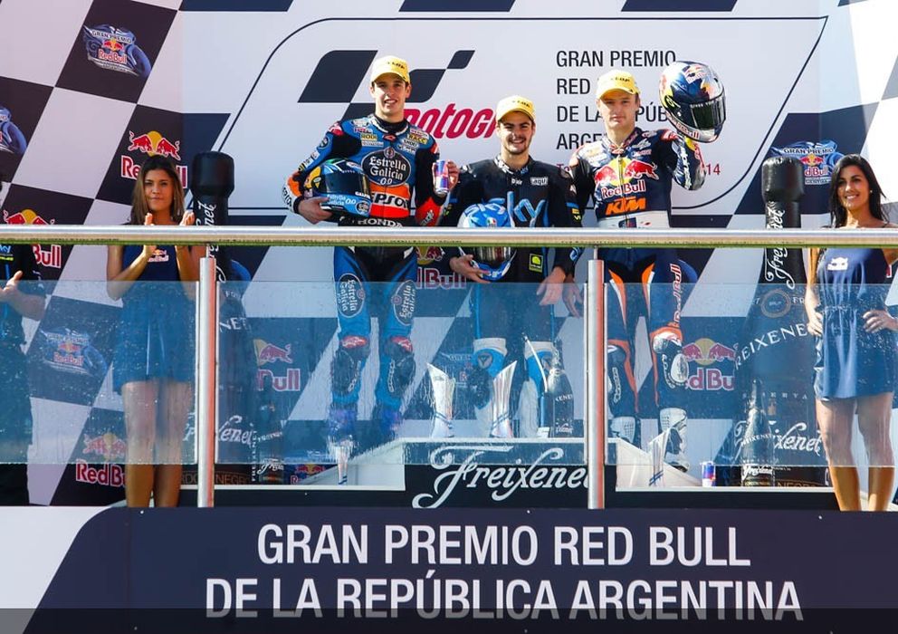 Foto: Fenati cruzó la línea de meta por delante de Márquez y Miller (MotoGP).