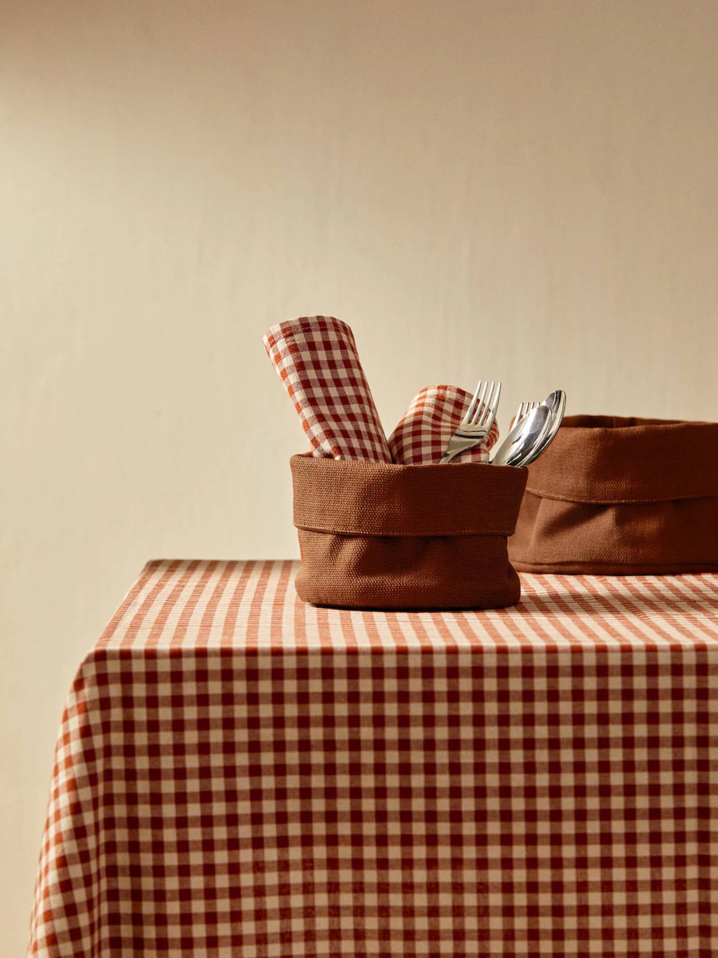 Salón y cocina en orden con complementos al mejor precio. (Cortesía/Ikea)