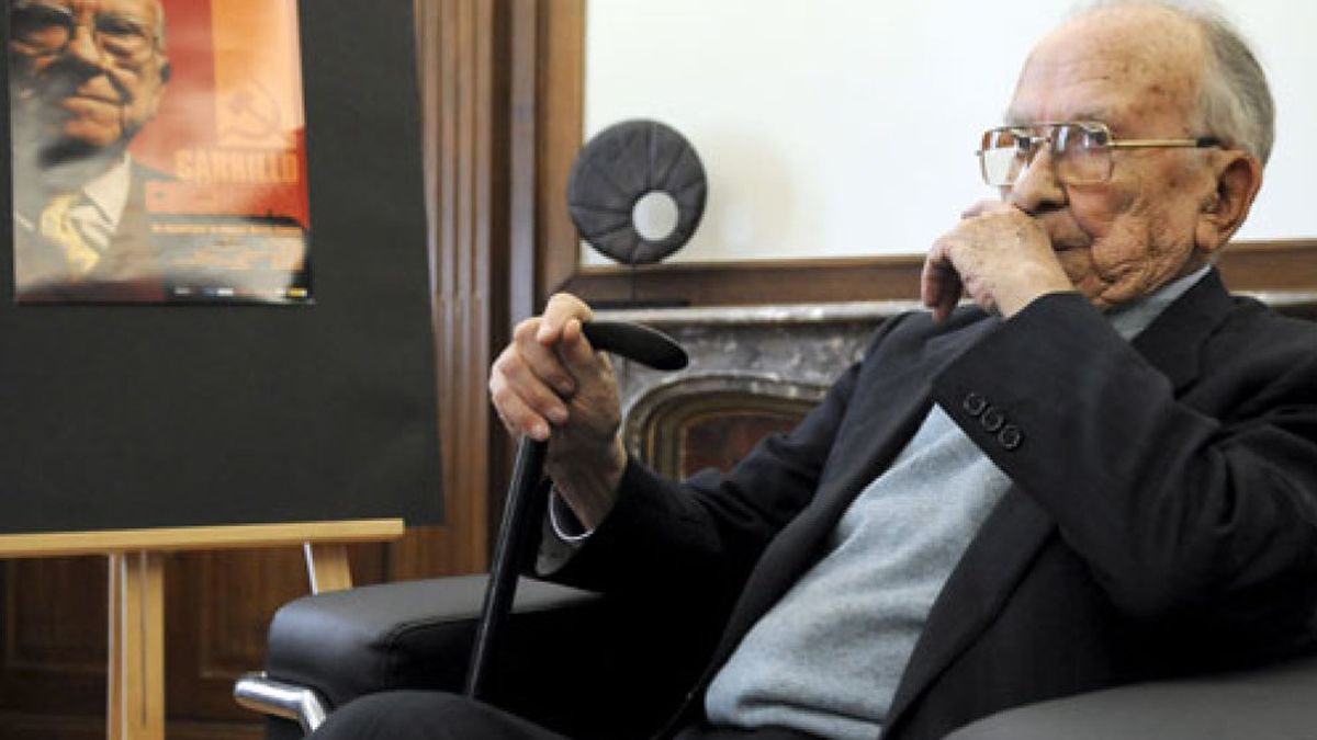 Santiago Carrillo augura que "el PP puede convertirse en un peligro para la democracia"