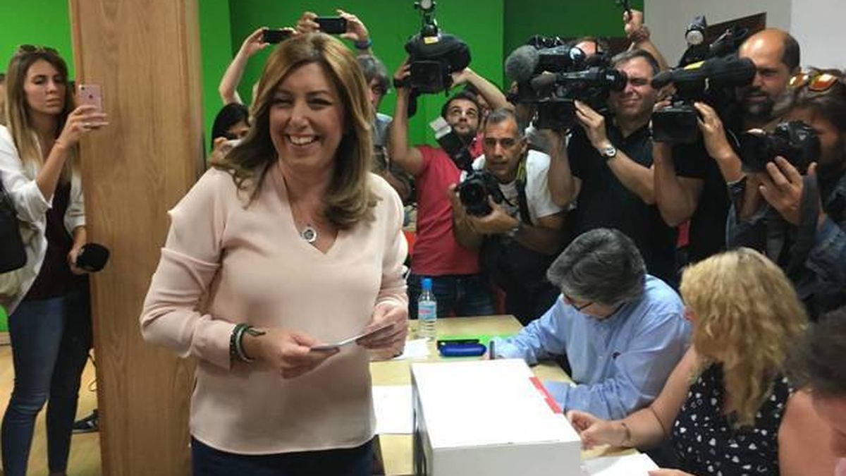 Susana Díaz vota en Triana: "Si gano, pediré abrir el tiempo de la generosidad"
