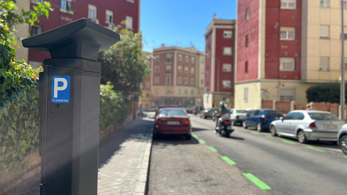 Una calle del barrio de la Concepción con sitio para aparcar. (A.F.)