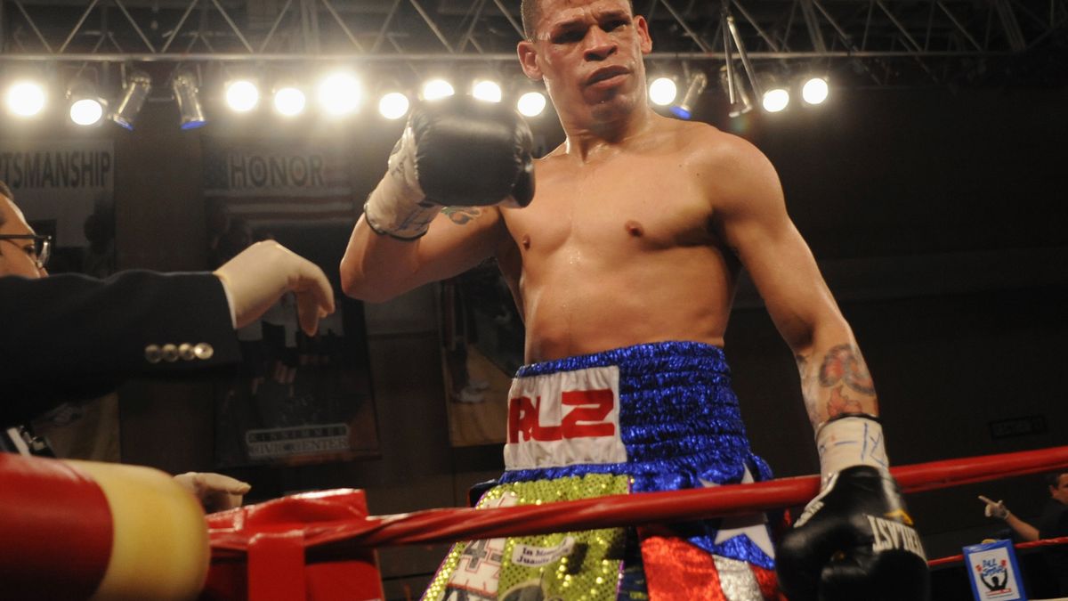 Orlando Cruz, el primer boxeador gay de la historia que puede reinar en el mundo