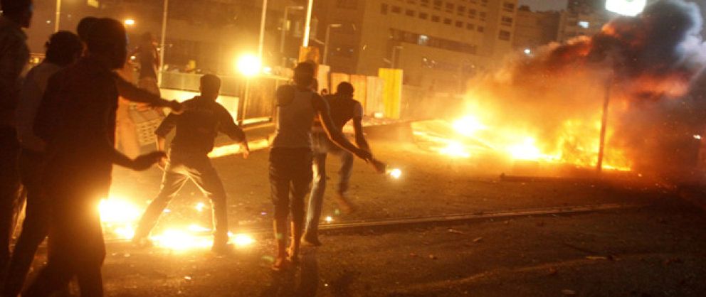 Foto: El temido 'viernes del rechazo' termina con una batalla campal en las calles de El Cairo
