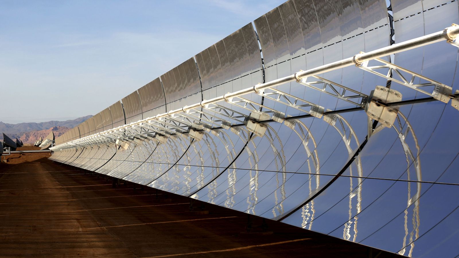 Foto: Plata solar de producción de energía renovable. (EFE)