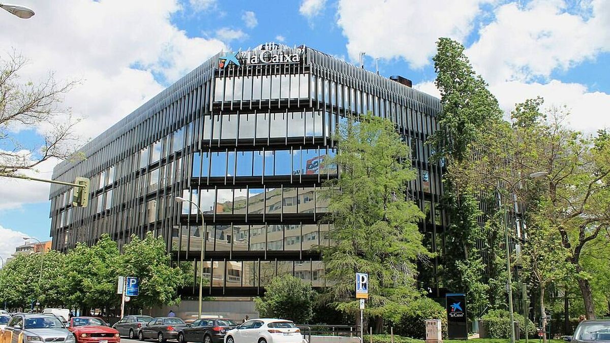 Inmocaixa, JP Morgan, GMP y CBRE IM se disputan la histórica sede de CaixaBank en Madrid