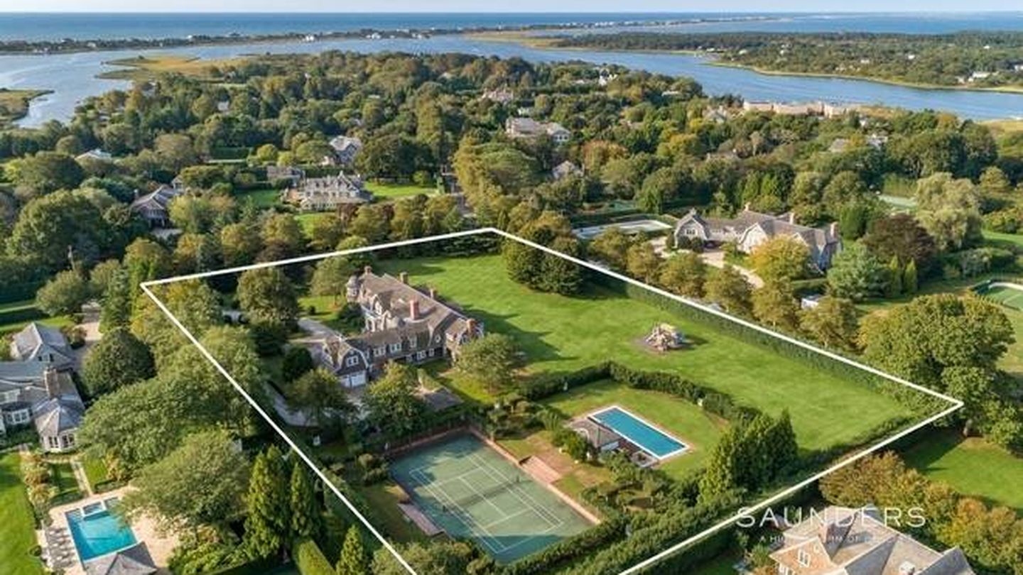 Vista aérea de la nueva casa de Marie-Chantal y Pablo de Grecia en los Hamptons. (NY State MLS)