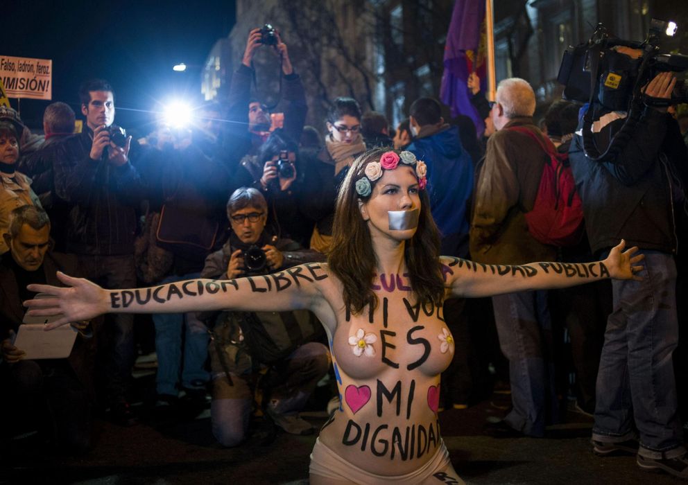 Foto: Una manifestante en la protesta 'Rodea el Congreso' del mes de diciembre. (Efe)