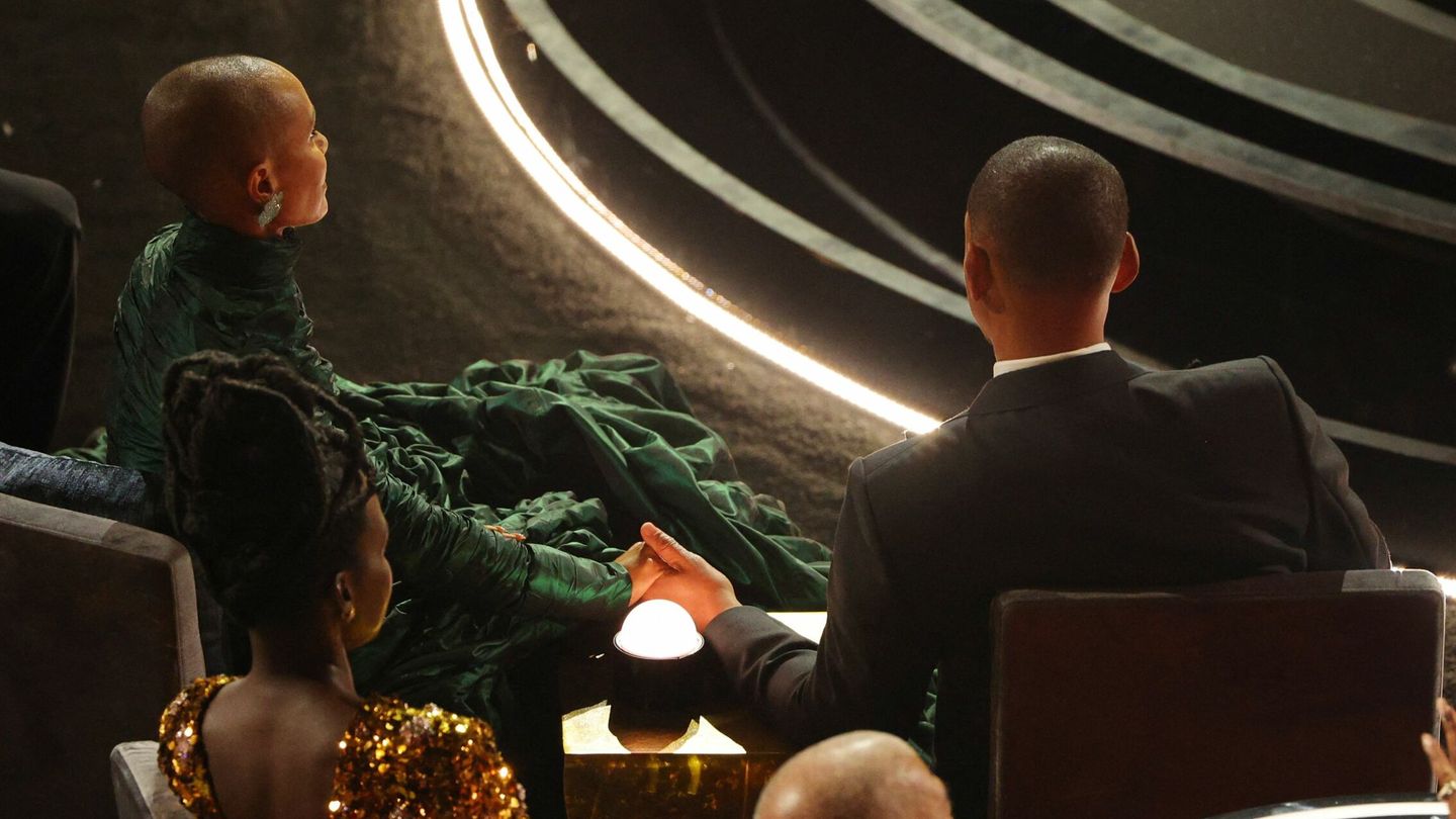 Will Smith y Jada esperan el anuncio del ganador a mejor actor protagonista en los Oscar. (Reuters/Brian Snyder)