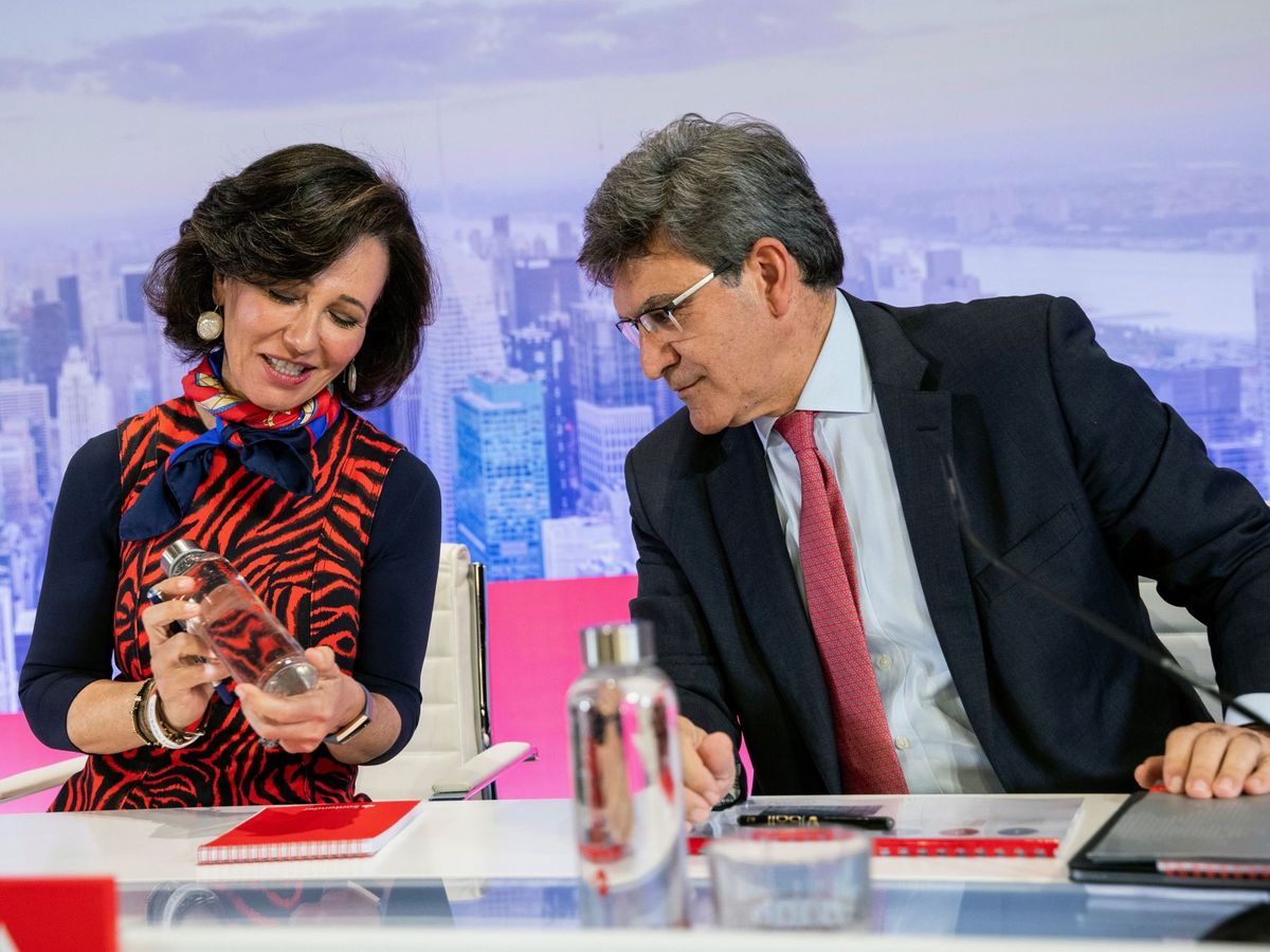 Foto: Ana Botín y José Antonio Álvarez, presidenta y CEO de Santander. (EFE)